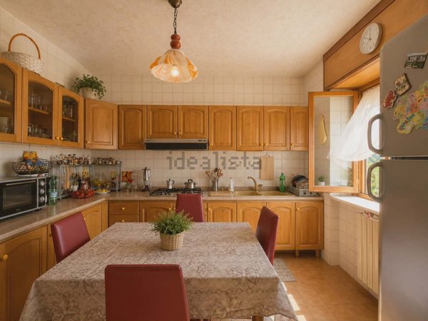 appartamento in vendita a Cava de' Tirreni in zona Santa Lucia