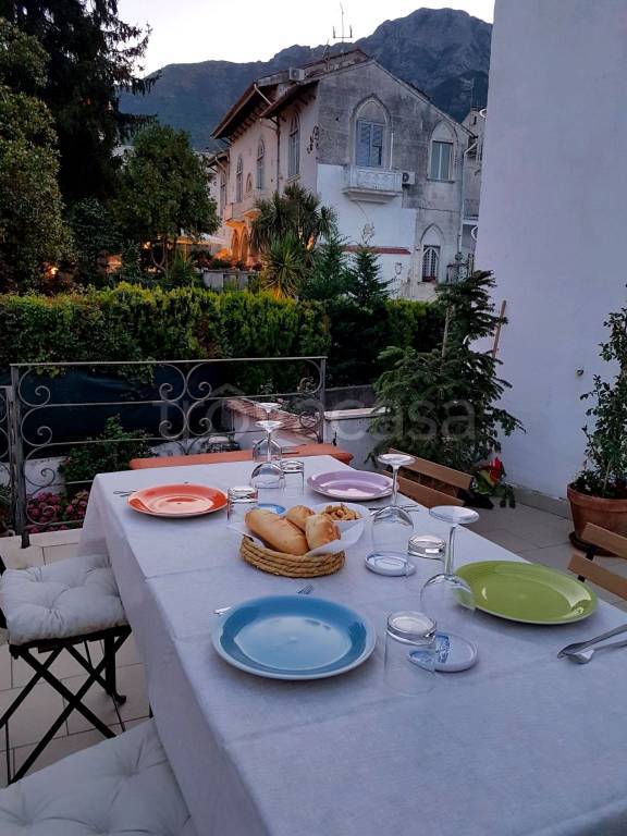 appartamento in vendita a Cava de' Tirreni in zona Castagneto / Corpo di Cava