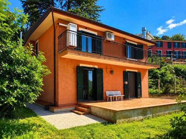casa indipendente in vendita a Cava de' Tirreni in zona Rotolo