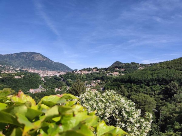 appartamento in vendita a Cava de' Tirreni in zona Marini