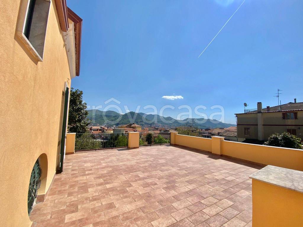 appartamento in vendita a Cava de' Tirreni in zona Passiano