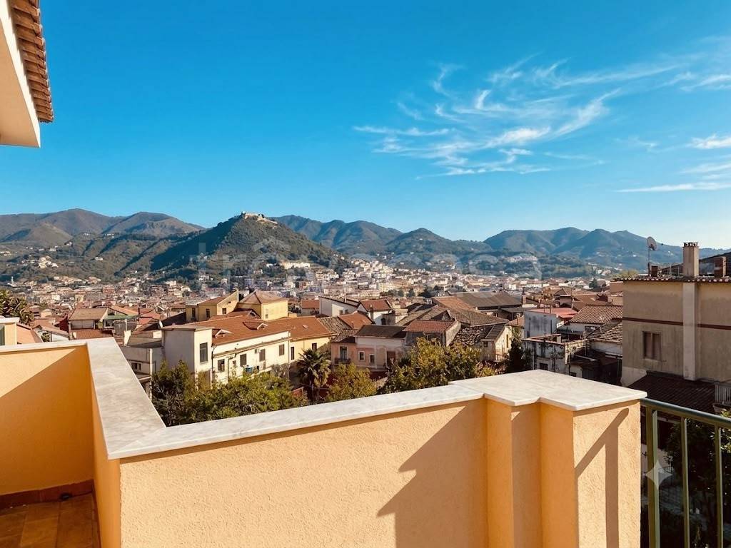 appartamento in vendita a Cava de' Tirreni in zona Passiano