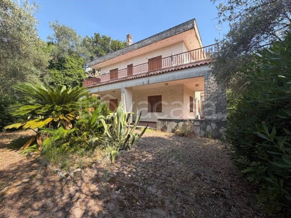 casa indipendente in vendita a Cava de' Tirreni