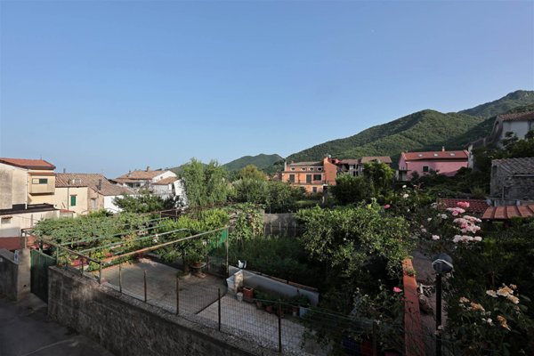 appartamento in vendita a Cava de' Tirreni in zona Castagneto / Corpo di Cava