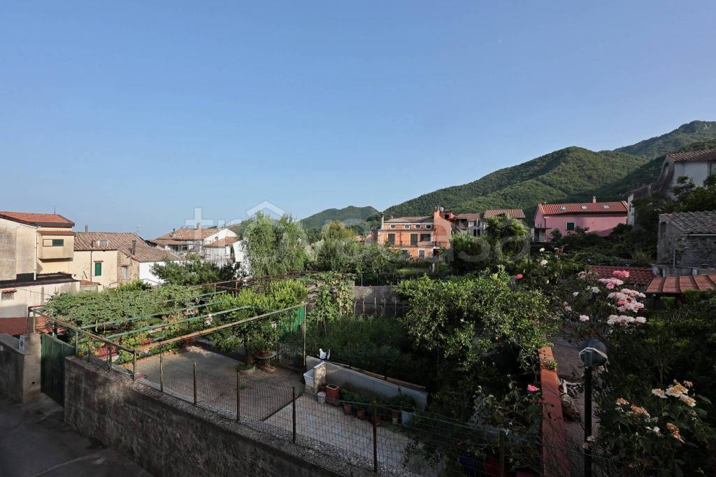 appartamento in vendita a Cava de' Tirreni in zona Castagneto / Corpo di Cava