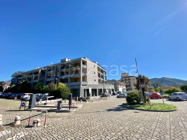 appartamento in vendita a Cava de' Tirreni in zona Centro Storico / Scacciaventi