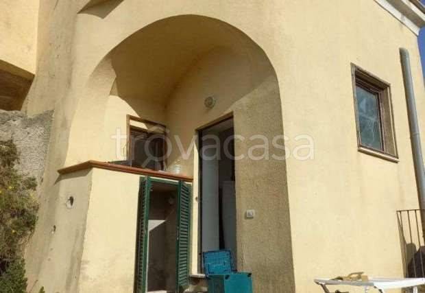 appartamento in vendita a Cava de' Tirreni in zona Pregiato