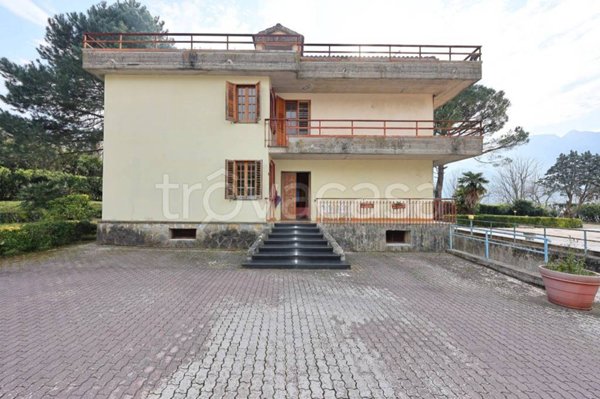 casa indipendente in vendita a Cava de' Tirreni in zona Rotolo