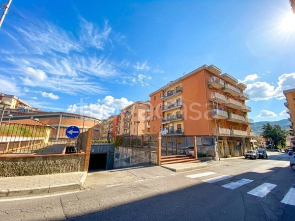 box auto in vendita a Cava de' Tirreni