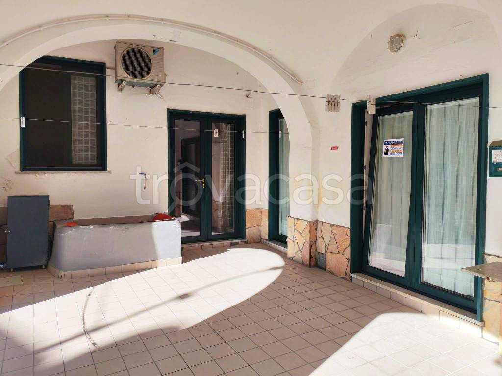 appartamento in vendita a Cava de' Tirreni in zona Centro Storico / Scacciaventi