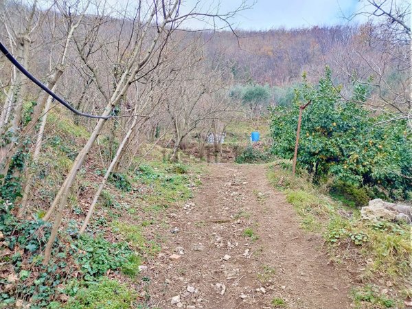 terreno in vendita a Cava de' Tirreni in zona San Giuseppe al Pozzo