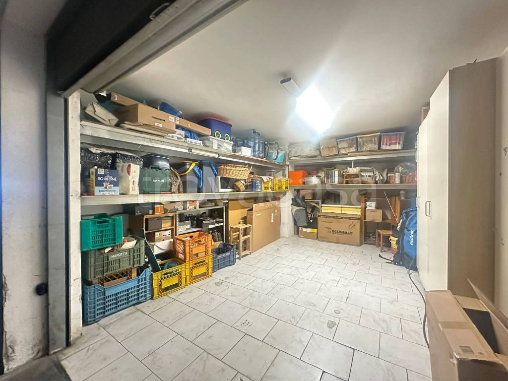 box auto in vendita a Cava de' Tirreni in zona Santa Maria del Rovo