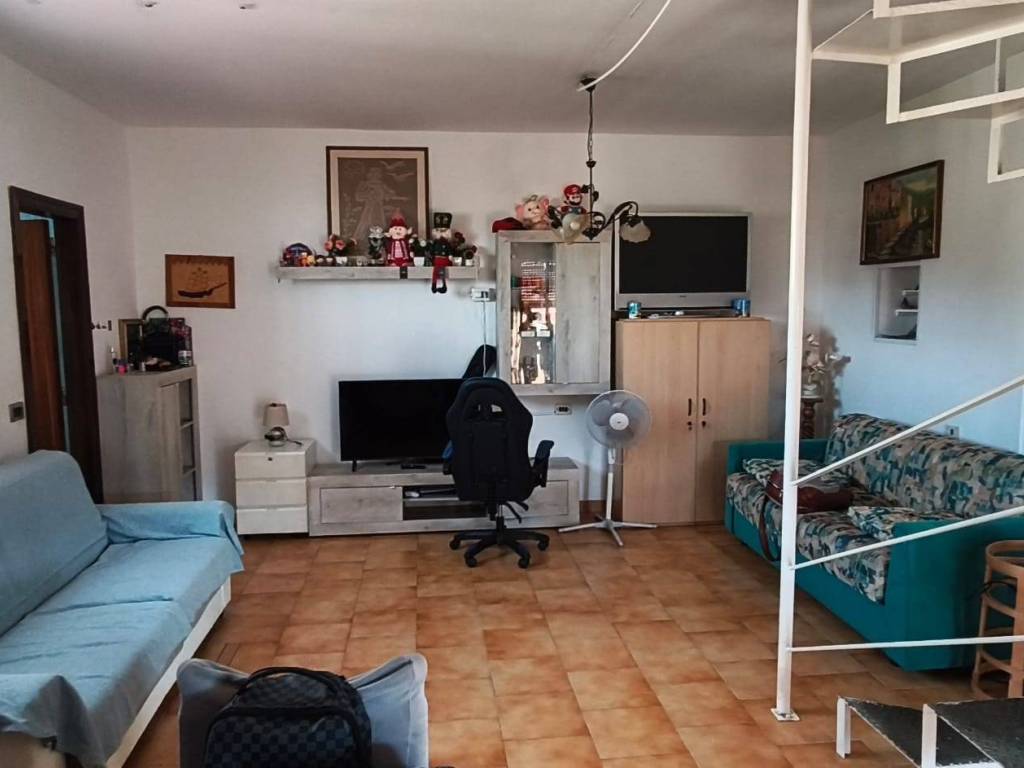 appartamento in vendita a Cava de' Tirreni in zona Pregiato