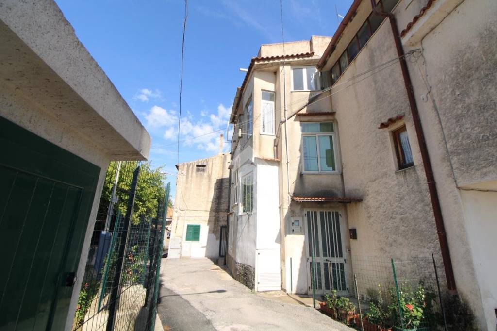 appartamento in vendita a Centola in zona Palinuro