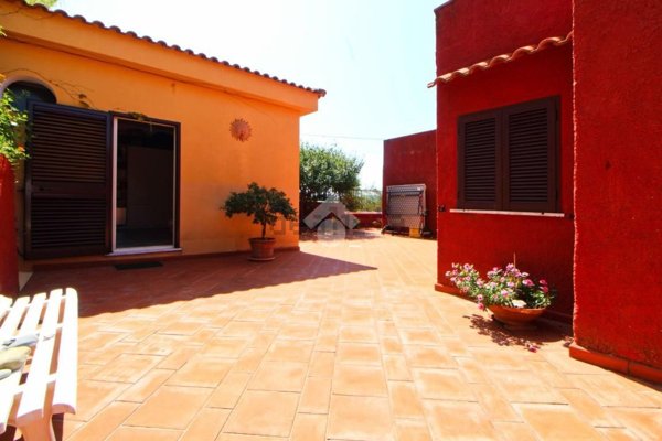 casa indipendente in vendita a Centola in zona Palinuro