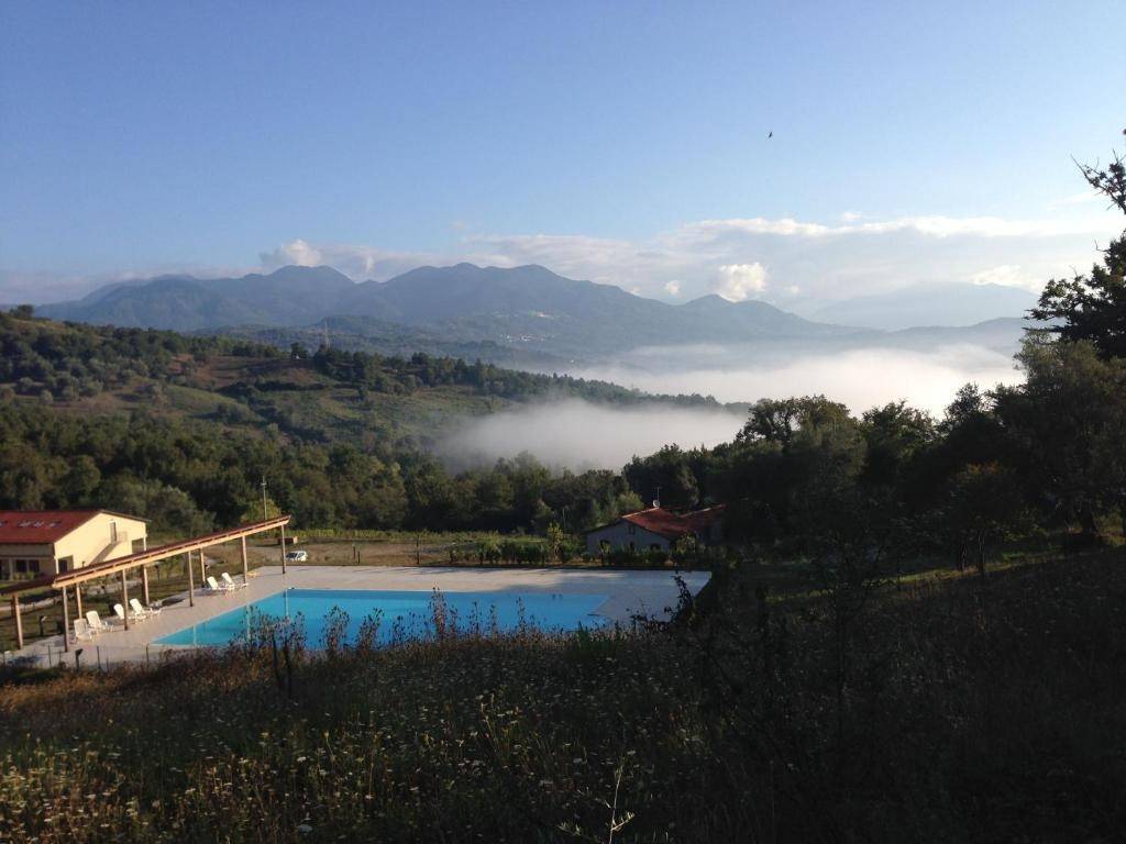 negozio in vendita a Centola in zona Forìa