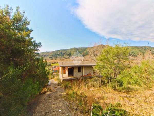 casa indipendente in vendita a Centola in zona Palinuro