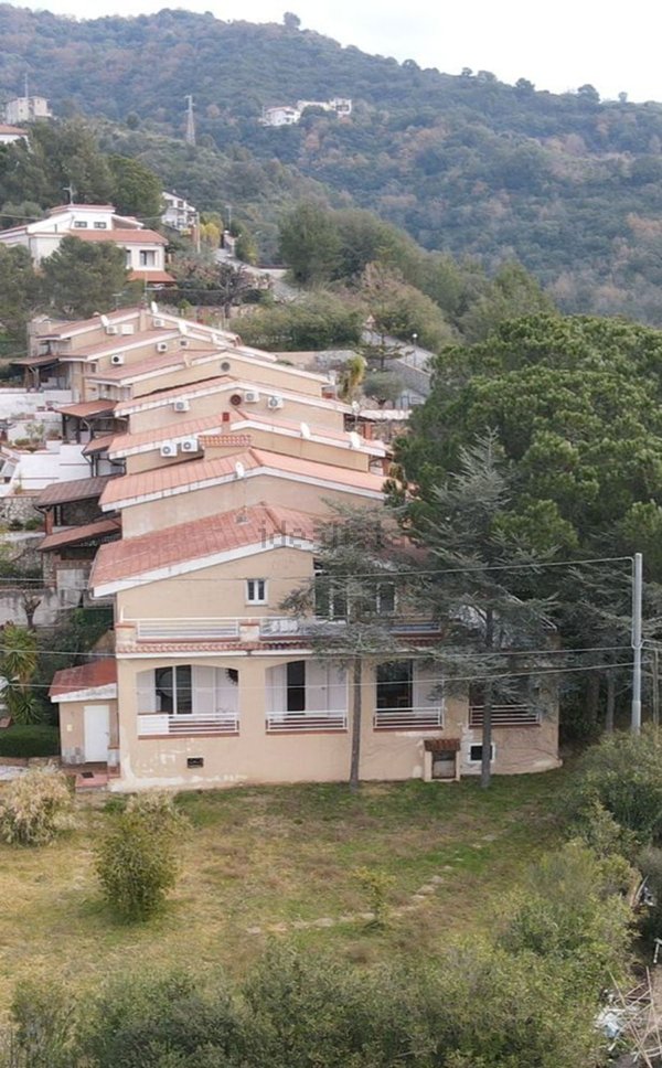 casa indipendente in vendita a Centola in zona Palinuro