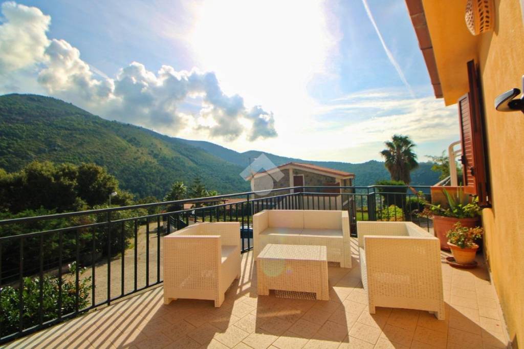 casa indipendente in vendita a Centola in zona Palinuro