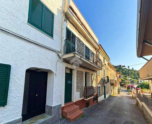 casa indipendente in vendita a Centola in zona Palinuro