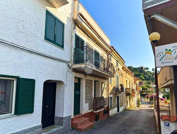 casa indipendente in vendita a Centola in zona Palinuro