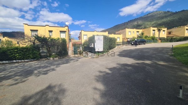 appartamento in vendita a Centola