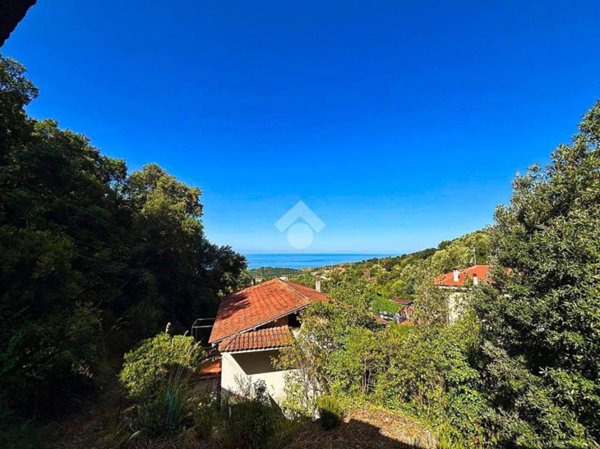 casa indipendente in vendita a Centola