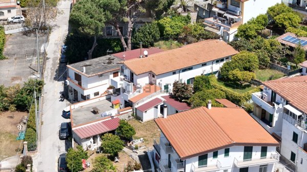 appartamento in vendita a Centola in zona Palinuro