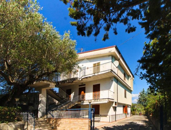 casa indipendente in vendita a Centola in zona Palinuro