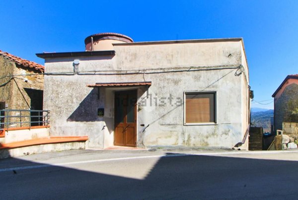 appartamento in vendita a Centola in zona Forìa