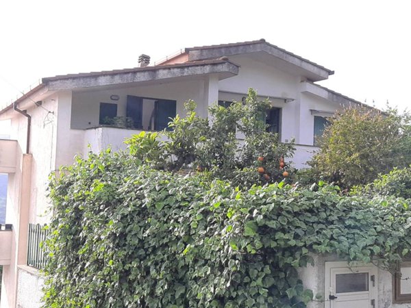 casa indipendente in vendita a Centola in zona Forìa