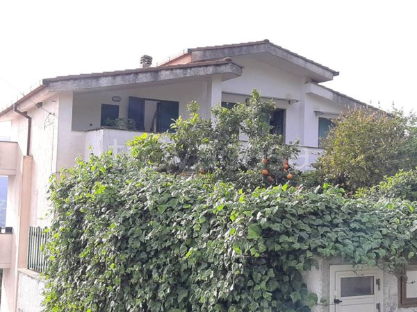 casa indipendente in vendita a Centola in zona Forìa