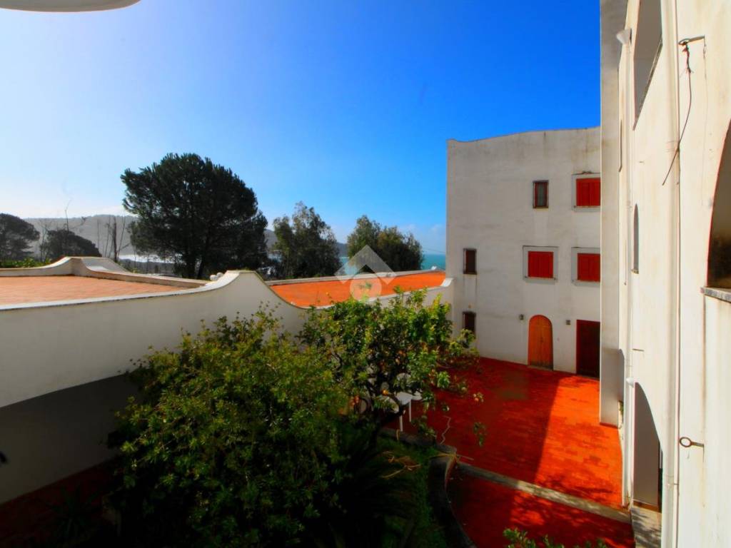 appartamento in vendita a Centola in zona Palinuro