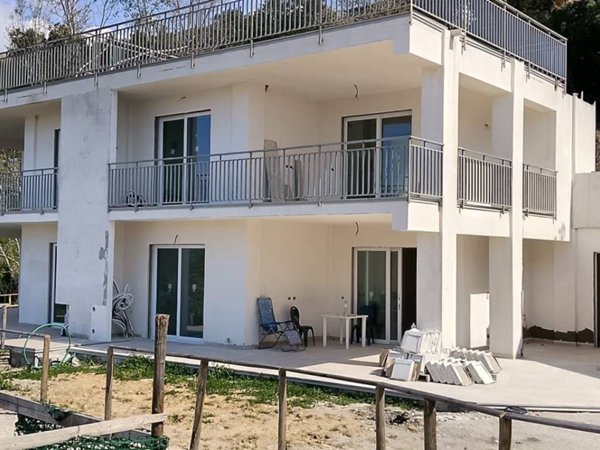 appartamento in vendita a Centola in zona Palinuro