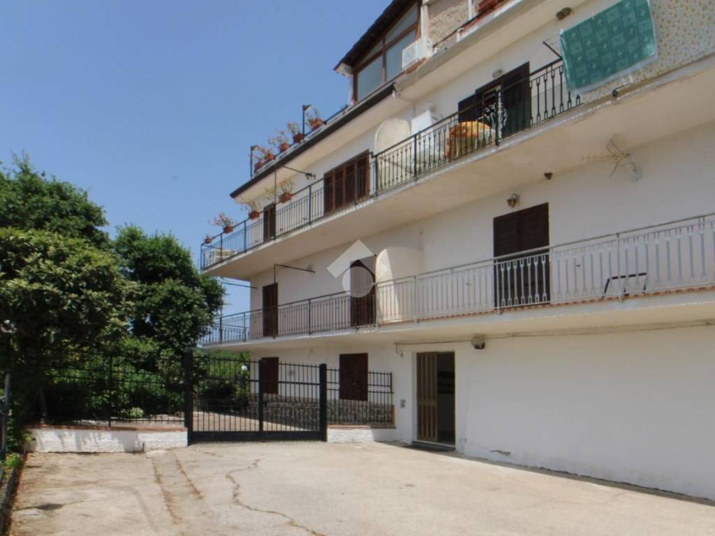 appartamento in vendita a Centola in zona Palinuro