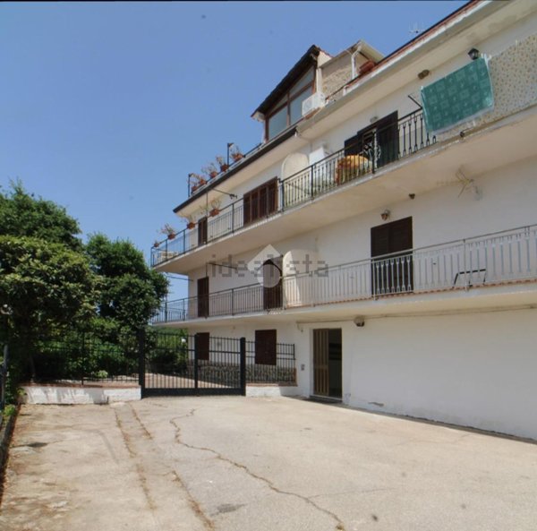 appartamento in vendita a Centola in zona Palinuro