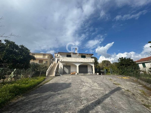 casa indipendente in vendita a Centola in zona Palinuro