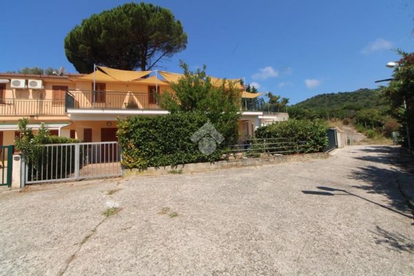 appartamento in vendita a Centola in zona Palinuro