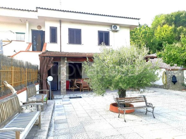 appartamento in vendita a Centola