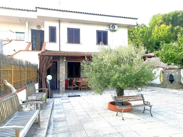 appartamento in vendita a Centola
