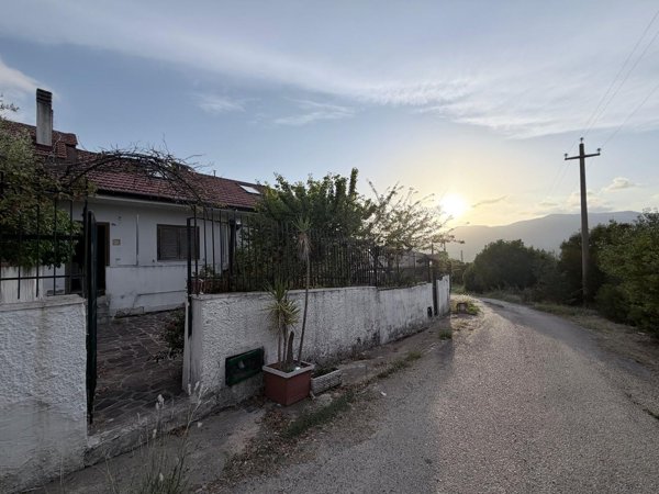 casa indipendente in vendita a Centola in zona Forìa