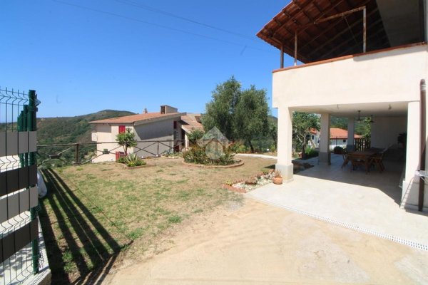 casa indipendente in vendita a Centola in zona Palinuro