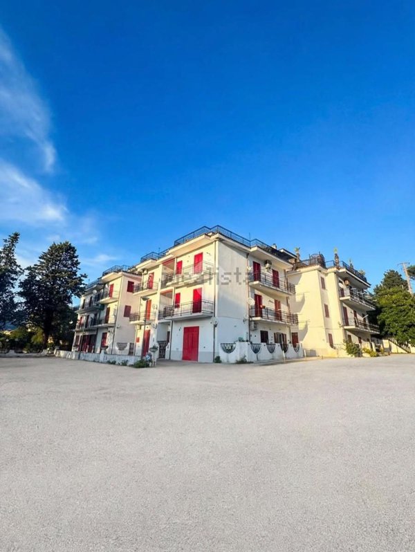 appartamento in vendita a Centola