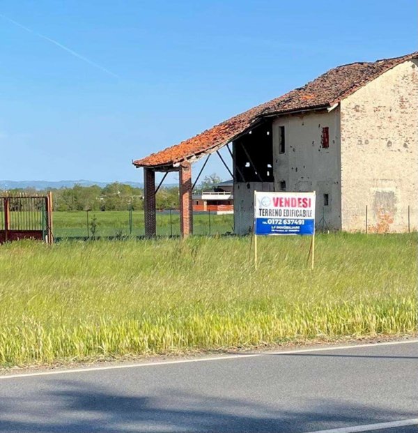 terreno edificabile in vendita a Cervere