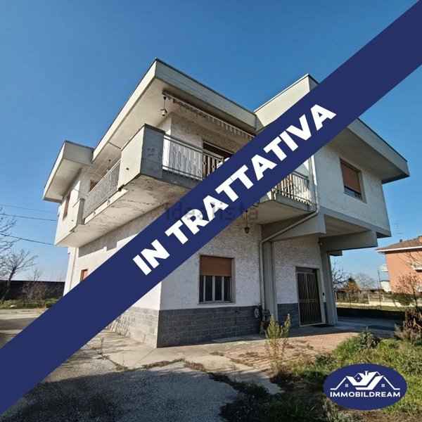 casa indipendente in vendita a Cervere in zona Montarossa