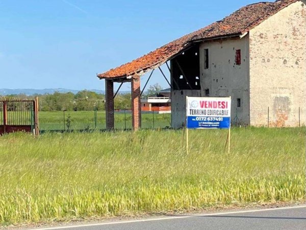 terreno edificabile in vendita a Cervere