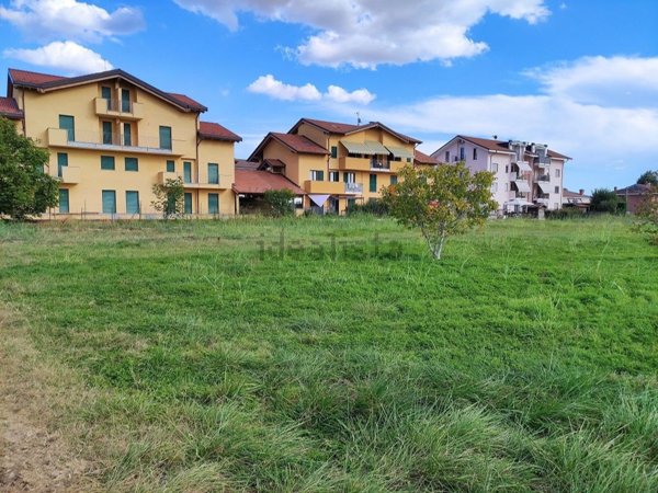 terreno edificabile in vendita a Cervere
