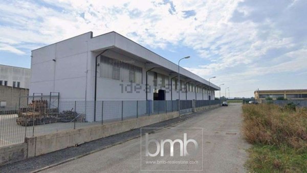 capannone in vendita a Cervere