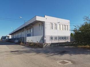 locale commerciale in vendita a Cervere