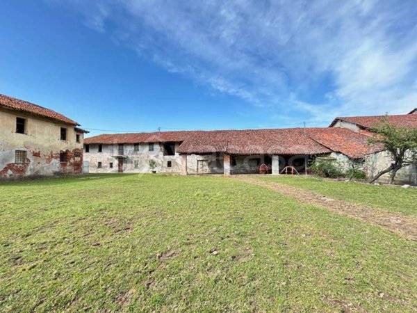 casale in vendita a Cervere